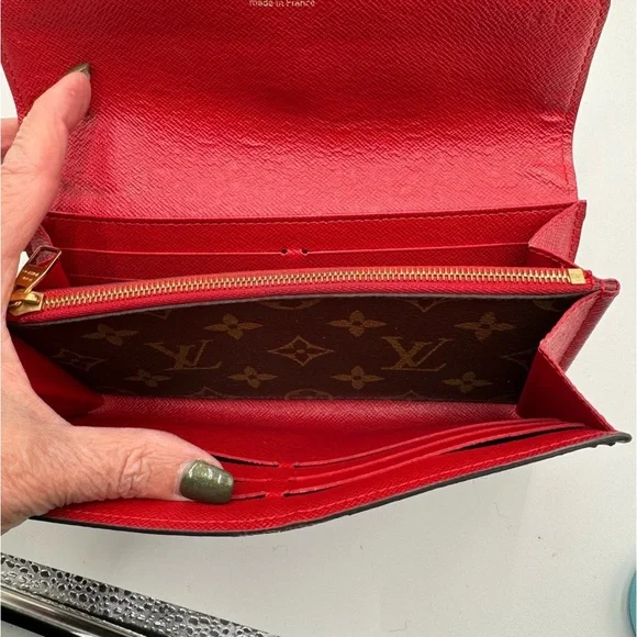 Louis Vuitton - Authentic-Sarah Retiro Mono / Red Trim Long wallet w/ Box - Picture 9 of 15